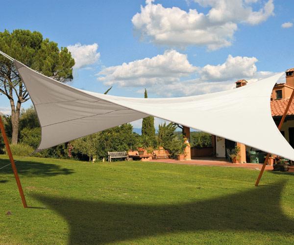 Vele ed ombrelloni inclinabili per ombra giardino