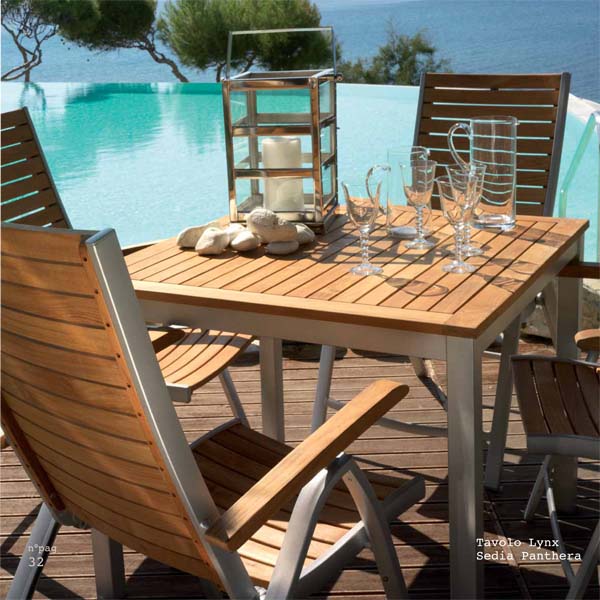 Panche, poltrone e divani in teak Panche, poltrone e divani in teak da giardino