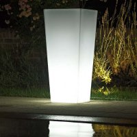 Vaso luminoso da giardino in polietilene STAR Quadrato