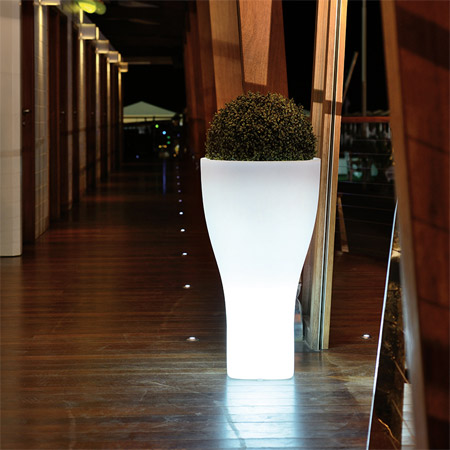 Vaso luminoso da giardino in polietilene DOMUS