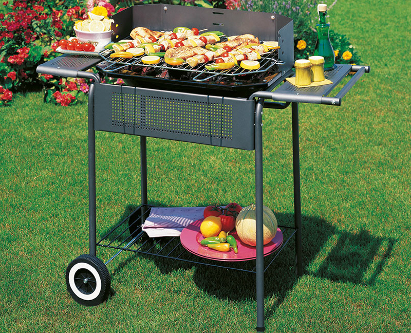 Barbecue a Carbonella Port Camargue in acciaio