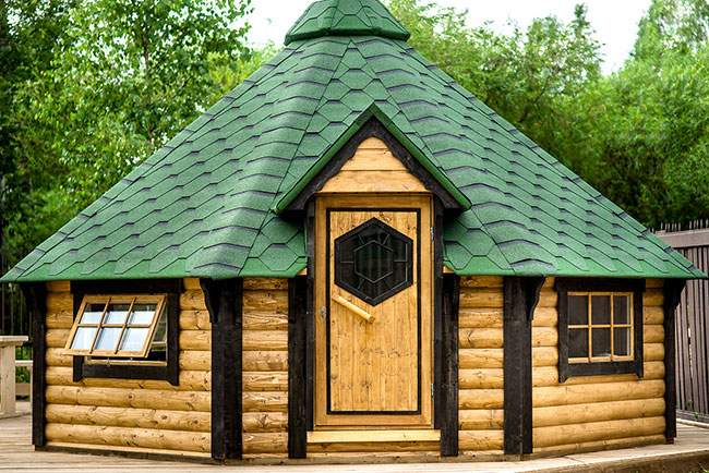 casetta in legno con barbecue e sauna DEMETRA