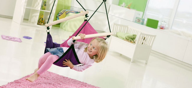 Poltrona sospesa KID'S SWINGER con struttura in legno